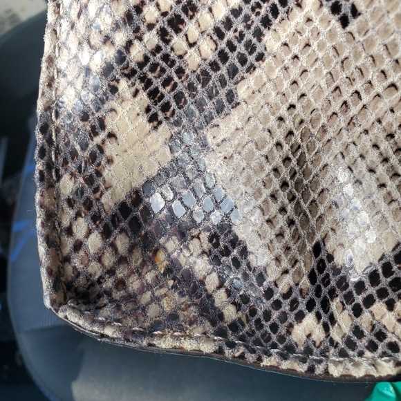 Michael Kors Hamilton Python Snake Embossed Leather Shoulder Bag - Picture 13 of 16